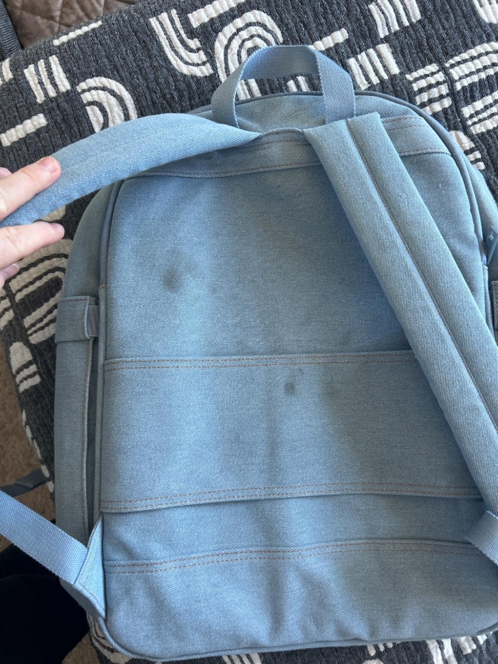 Beis x GAP limited edition backpack - Picture 4 of 4